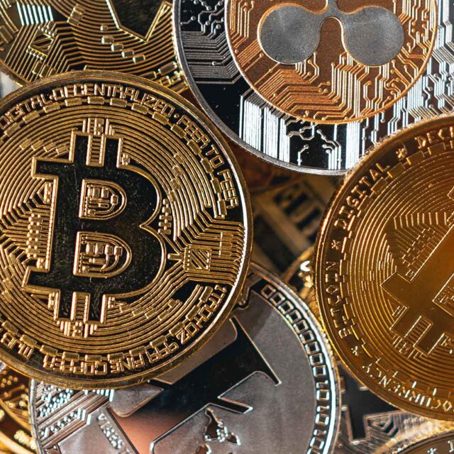 Cripto-valute e abusivismo finanziario